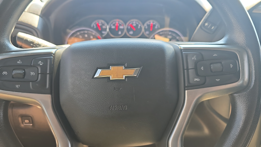 Used 2022 Chevrolet Silverado 2500 Custom w/ Custom Value Package AWD/4WD image 11