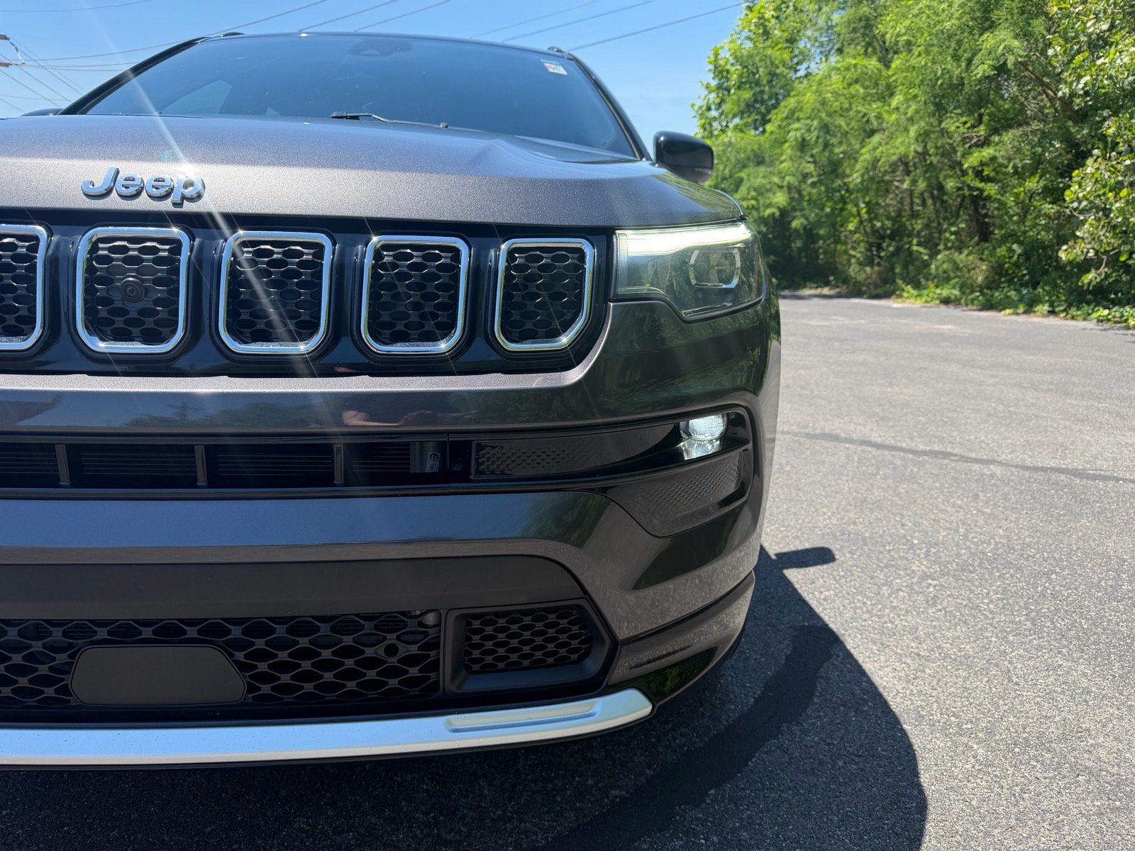 Used 2023 Jeep Compass Limited w/ Elite Group AWD/4WD image 7