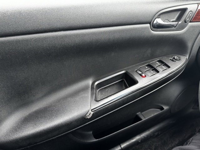 Used 2006 Chevrolet Impala LT image 26