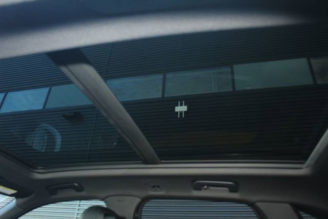 Certified 2025 Porsche Cayenne Base image 25