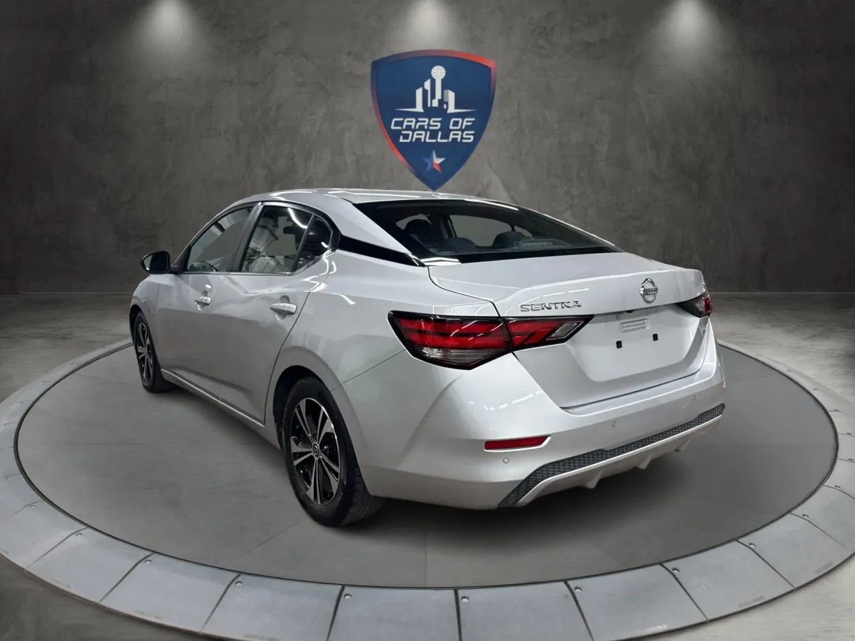 Used 2021 Nissan Sentra SV image 3