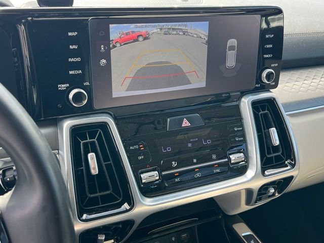 Certified 2022 Kia Sorento SX image 24