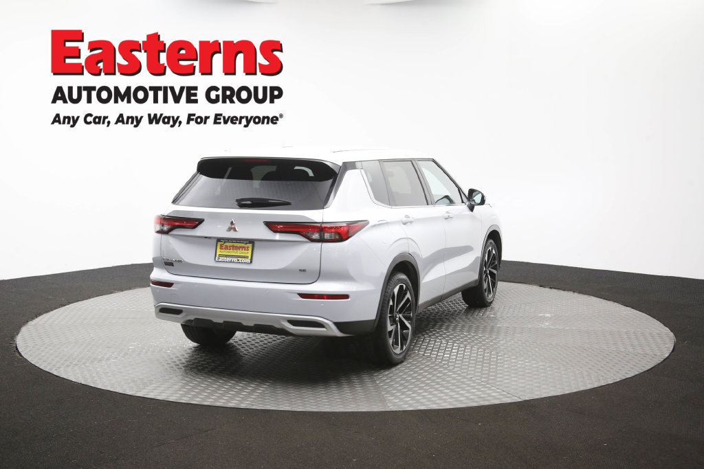 Used 2024 Mitsubishi Outlander SE AWD/4WD image 42