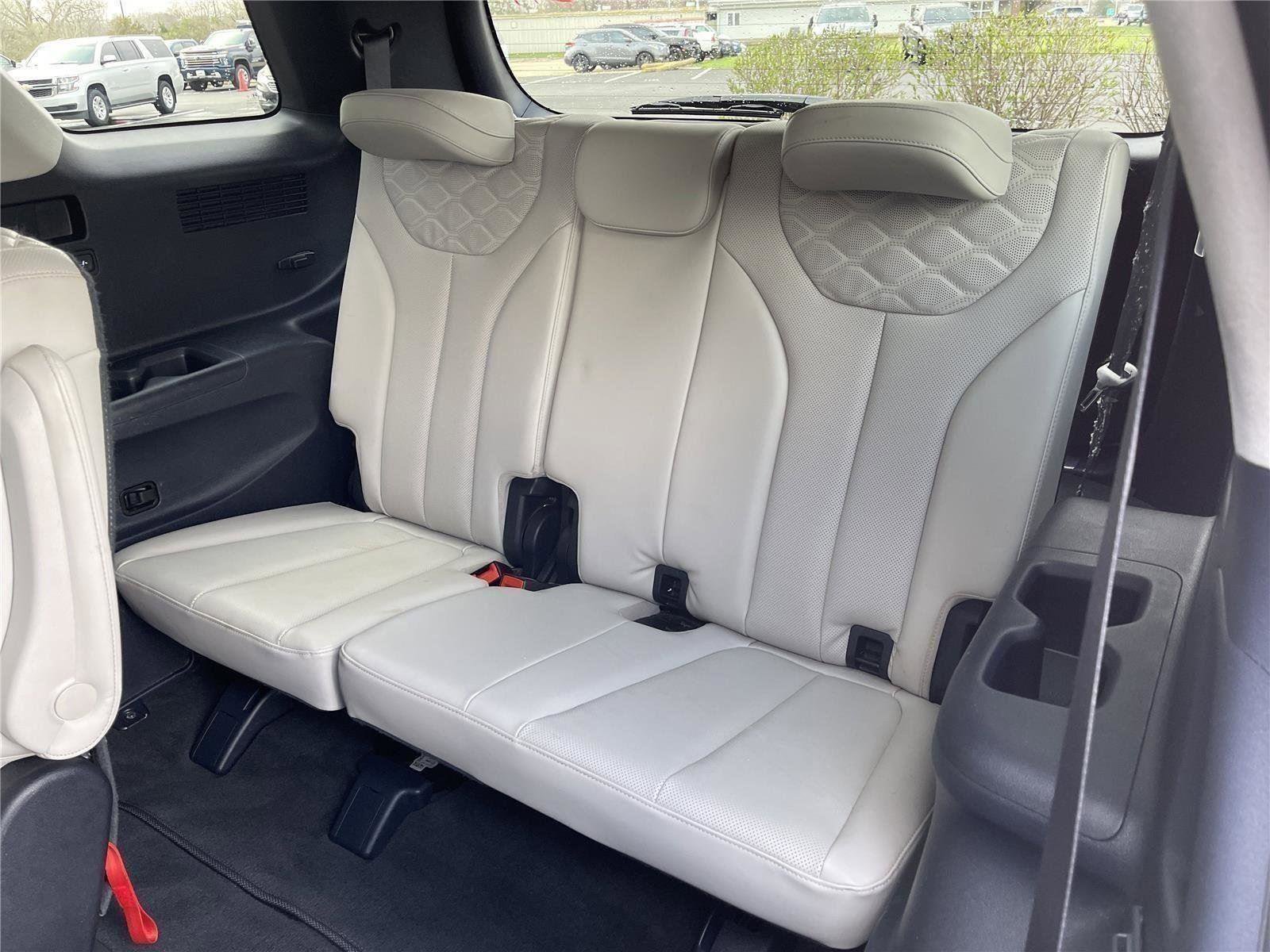 Used 2022 Hyundai Palisade Calligraphy w/ Winter Package image 41