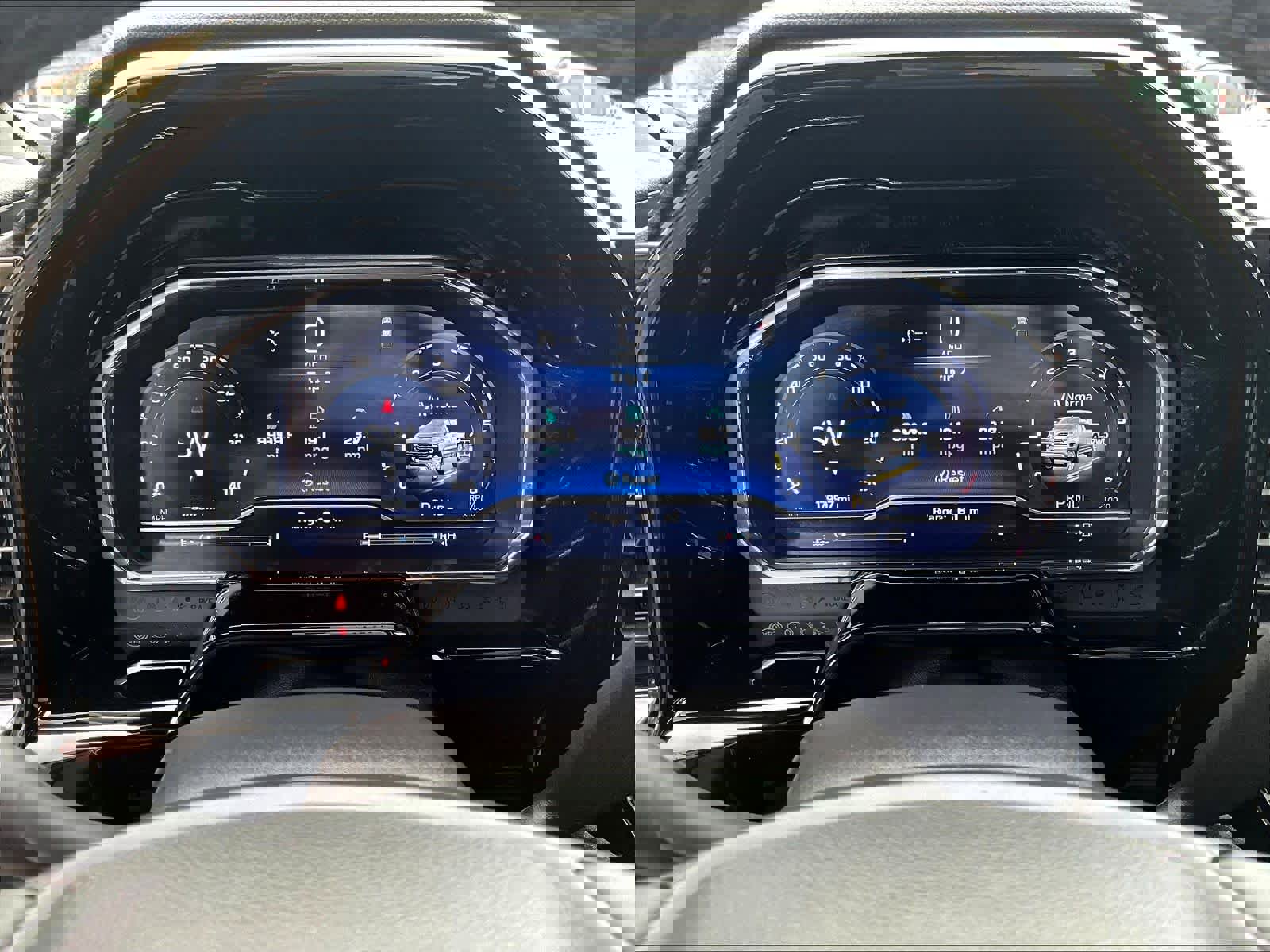 Used 2024 Chevrolet Silverado 1500 LT AWD/4WD image 24