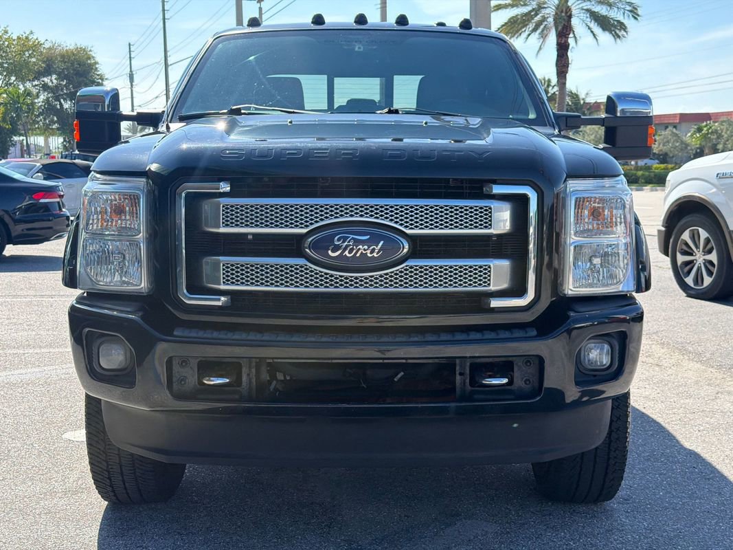 Used 2016 Ford F250 Platinum w/ Platinum Package AWD/4WD image 8