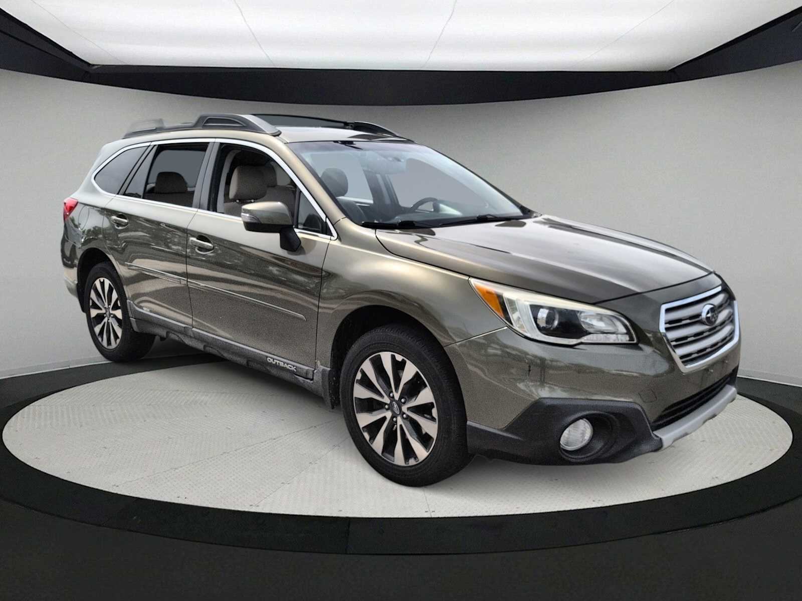 Used 2015 Subaru Outback 3.6R Limited AWD/4WD image 2