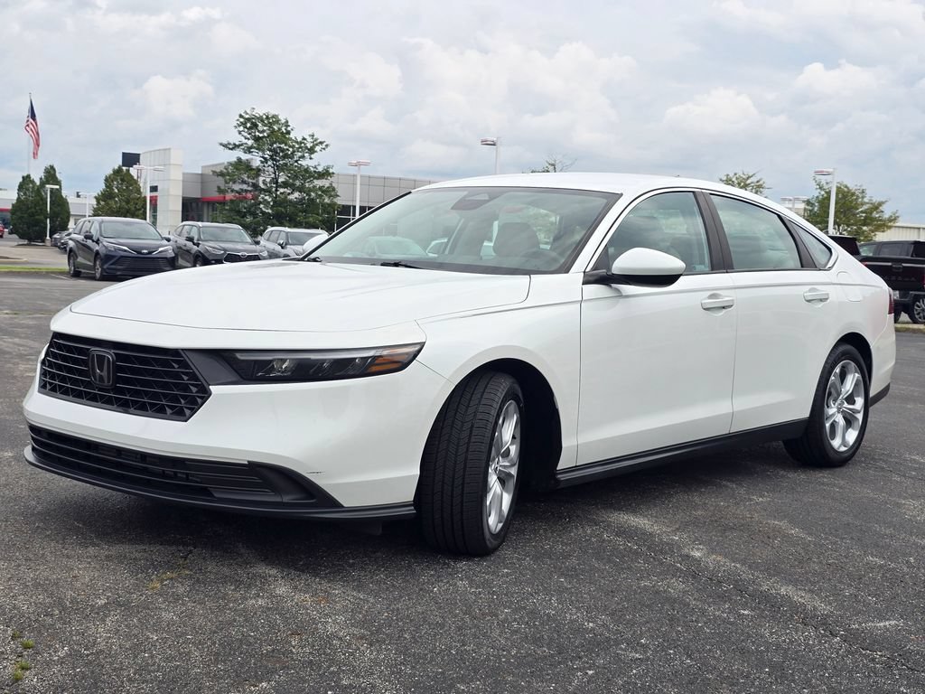 Used 2024 Honda Accord LX image 11