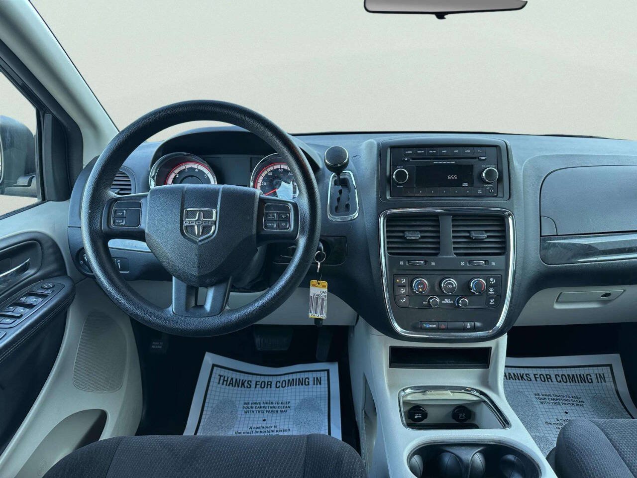 Used 2013 Dodge Grand Caravan SXT FWD image 17