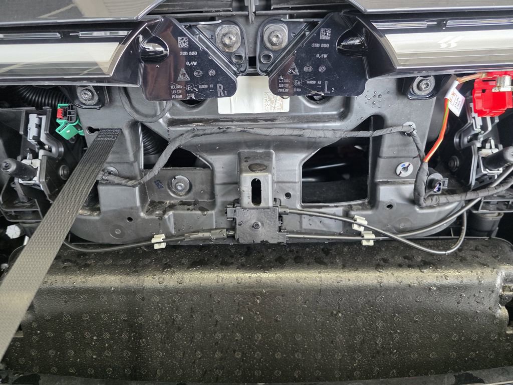 New 2025 Volkswagen ID. Buzz Pro S image 19