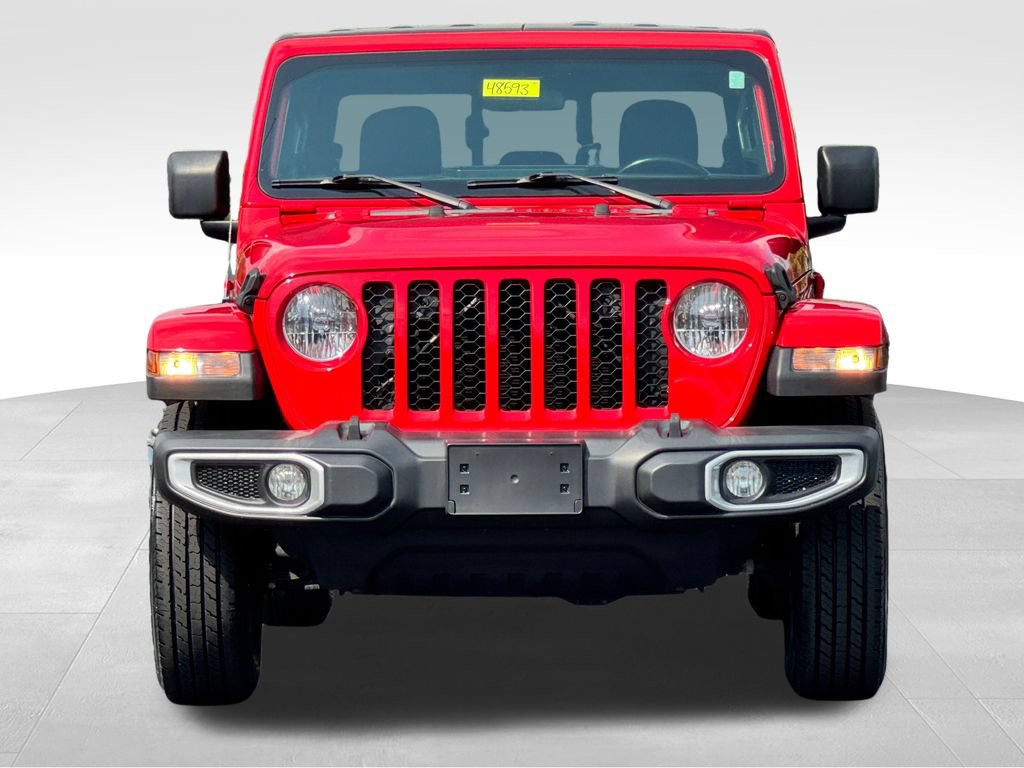 Used 2022 Jeep Gladiator Sport AWD/4WD image 2