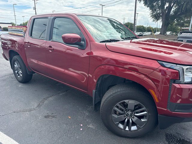 Used 2025 Nissan Frontier SV AWD/4WD image 7