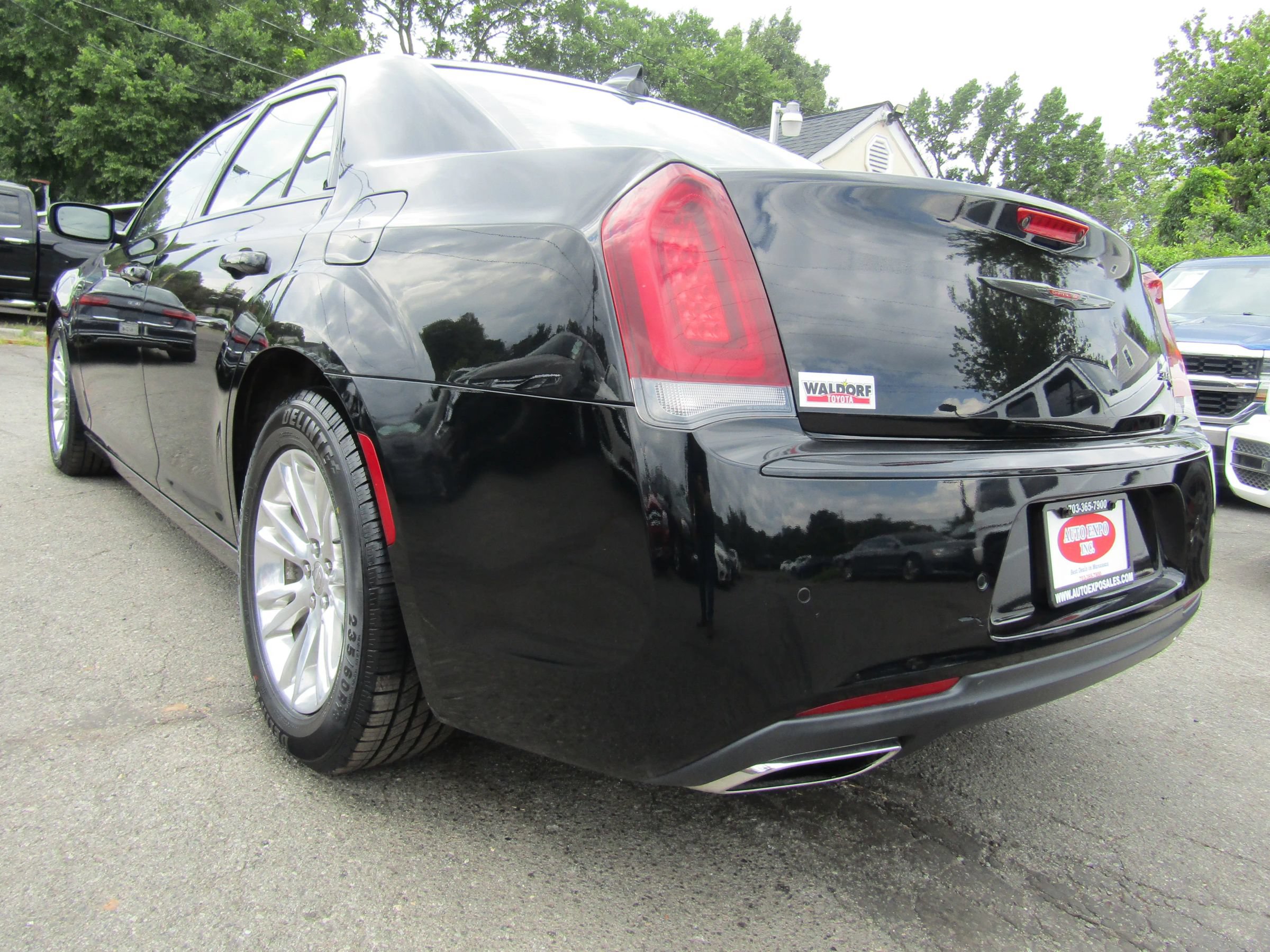 Used 2021 Chrysler 300 S RWD image 5