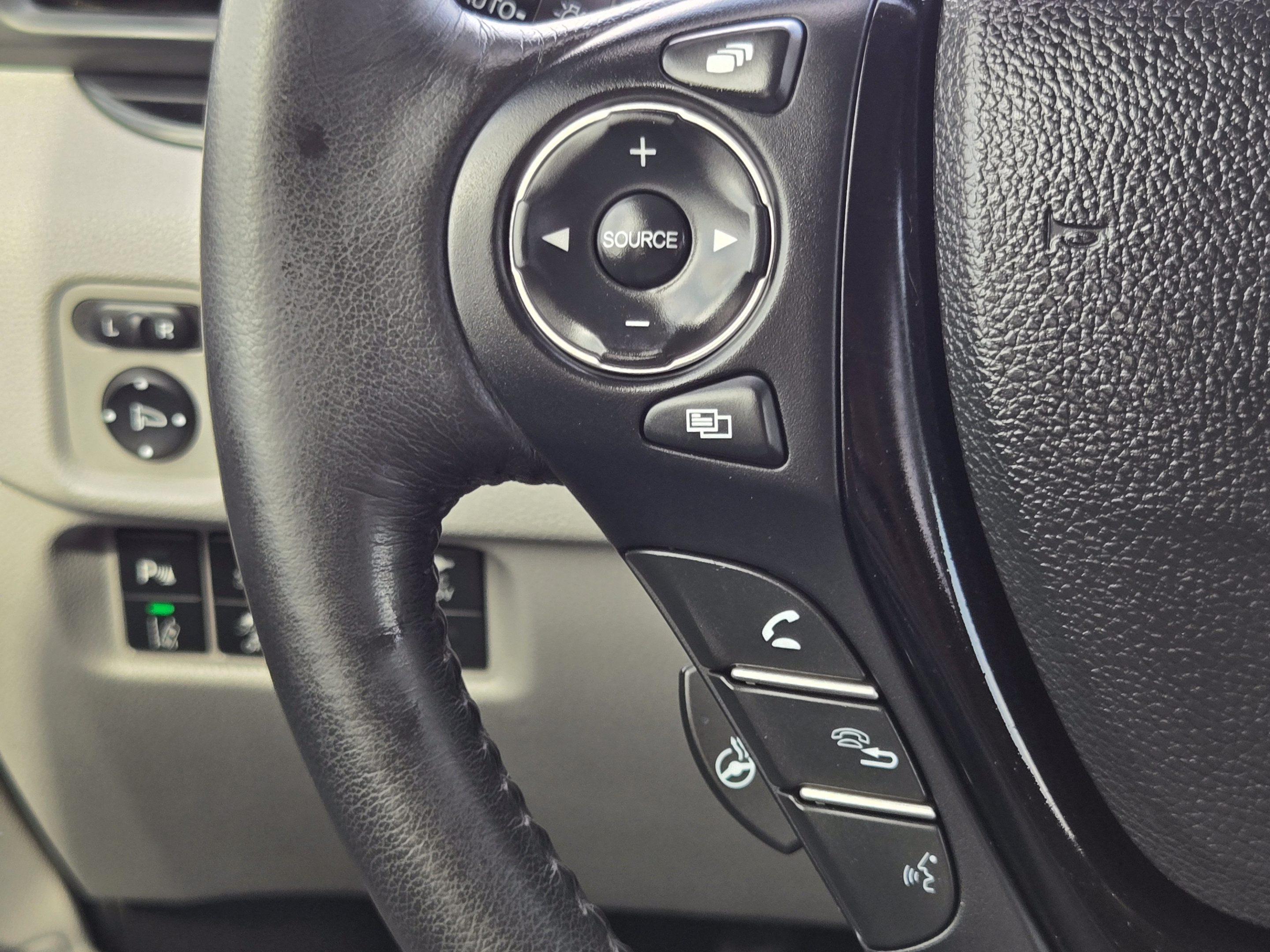 Used 2018 Honda Ridgeline RTL-E image 23