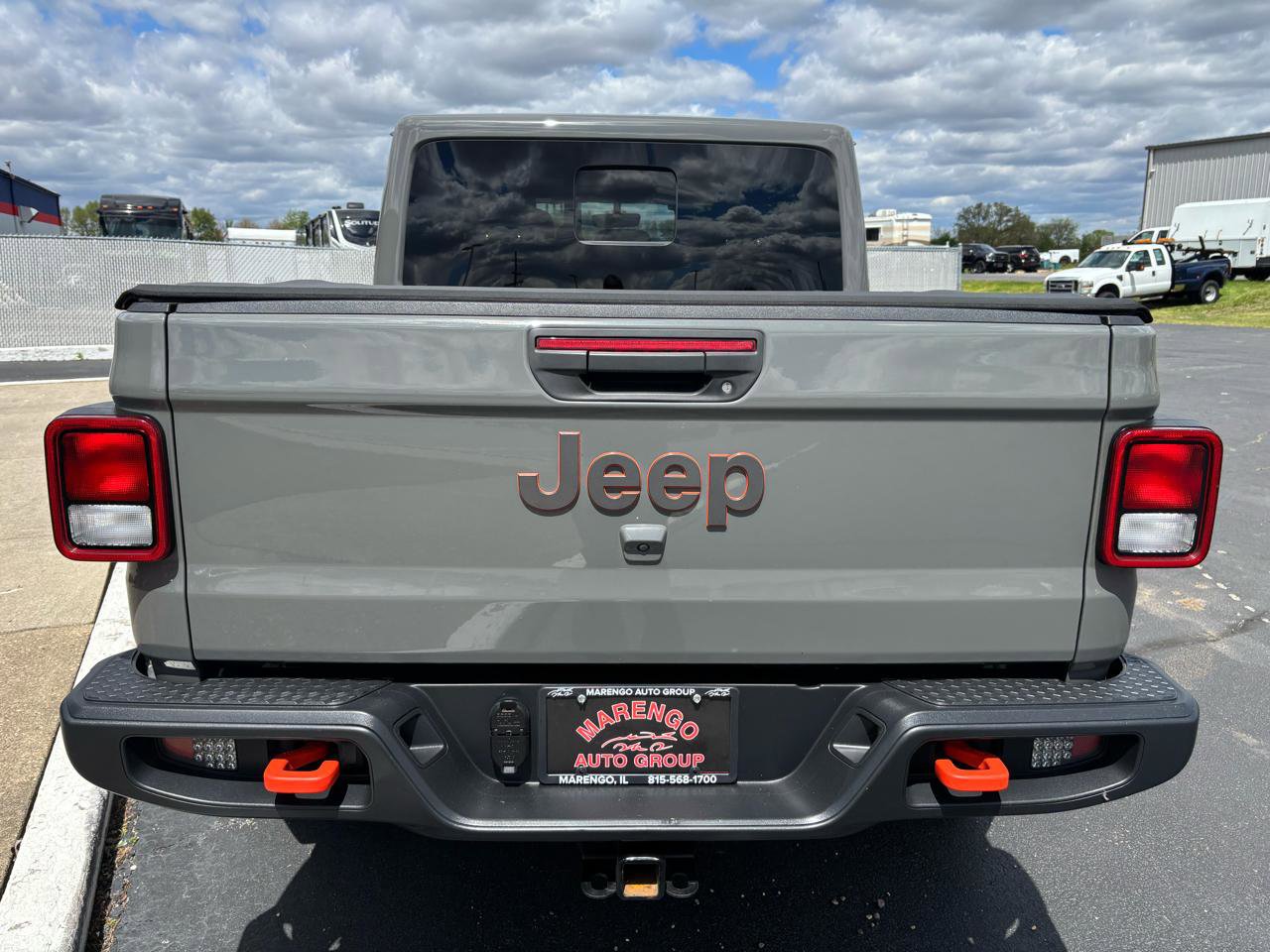 Used 2023 Jeep Gladiator Mojave w/ Cold Weather Group AWD/4WD image 4