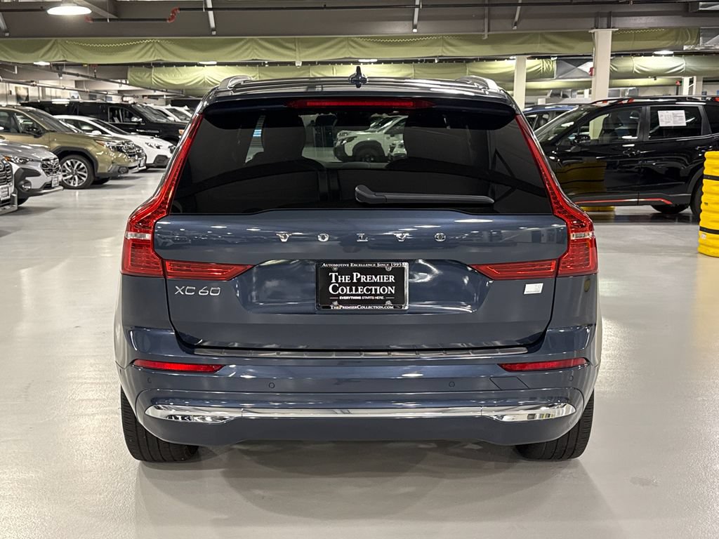 Used 2023 Volvo XC60 T8 Ultimate AWD/4WD image 3