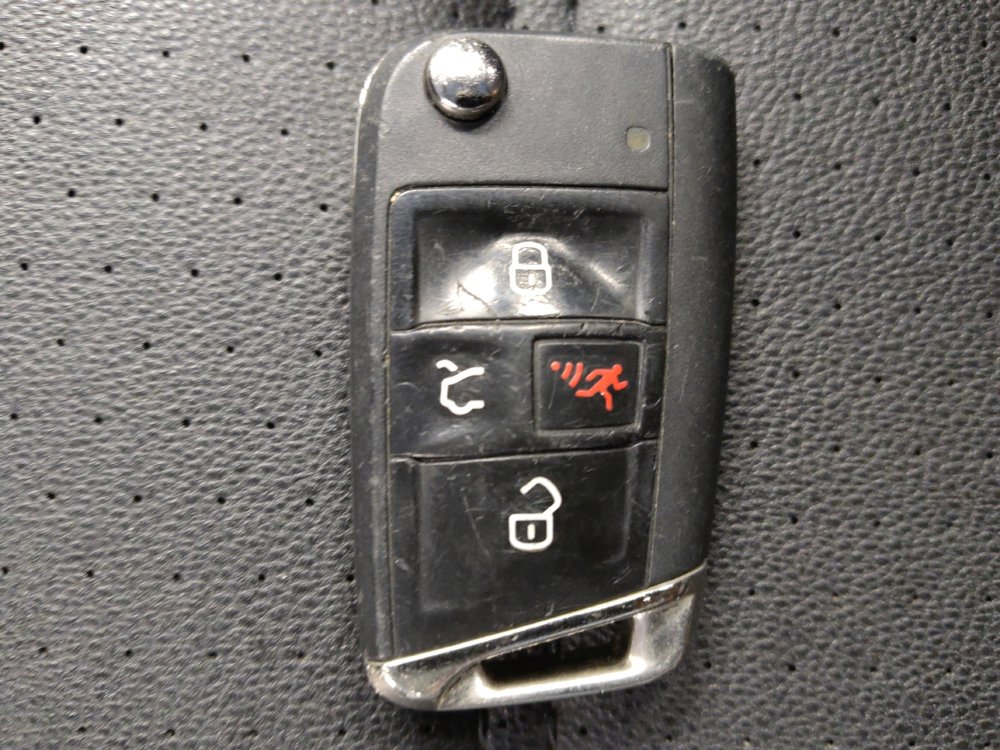 Used 2021 Volkswagen Golf 4-Door image 32