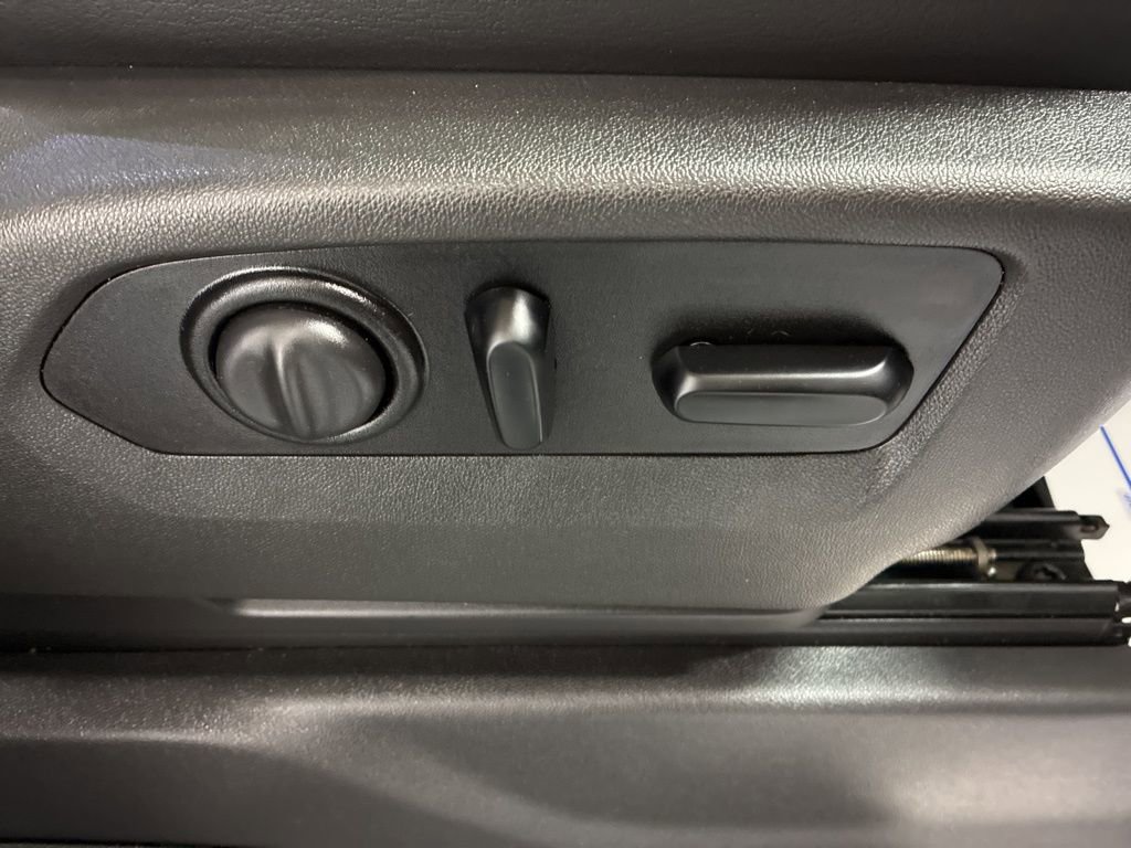 Used 2021 Chevrolet Silverado 1500 High Country w/ Technology Package image 30