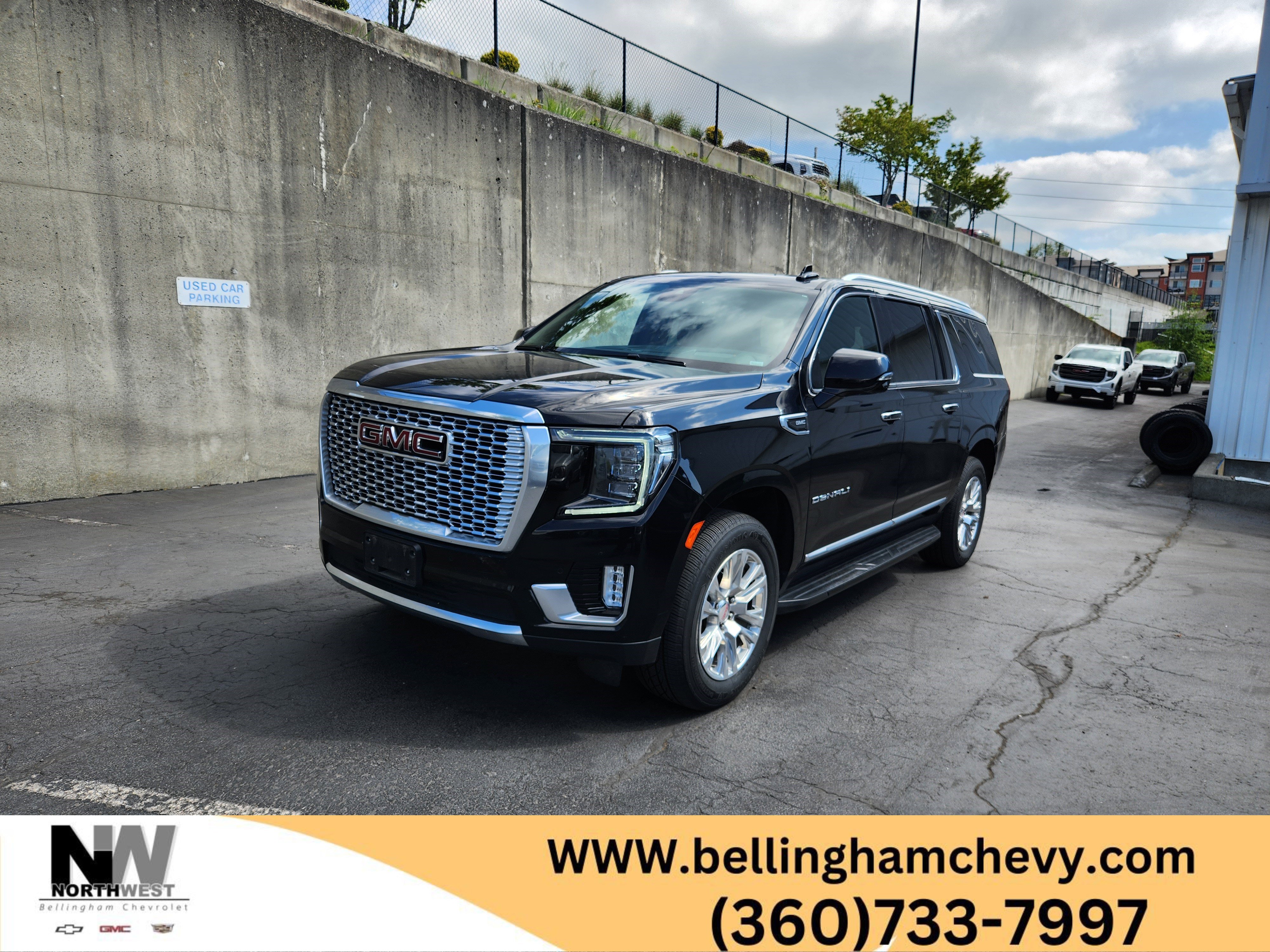 Used 2024 GMC Yukon XL Denali AWD/4WD image 1