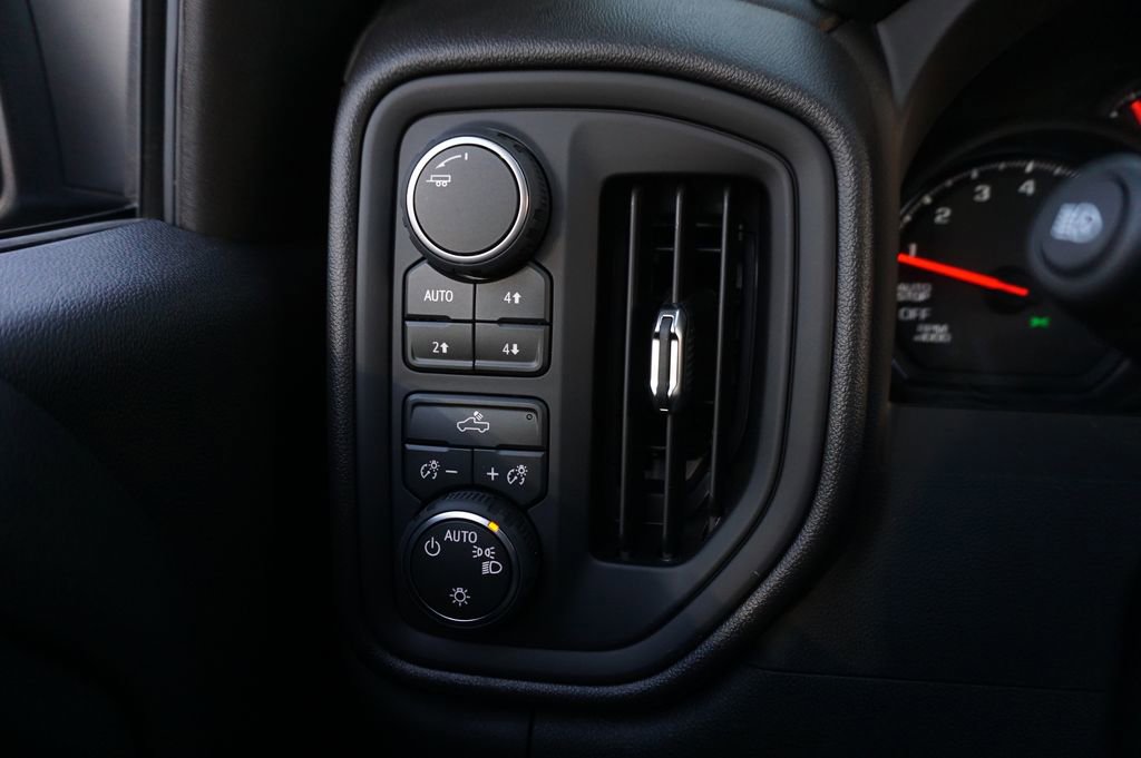 New 2026 Chevrolet Silverado 1500 Custom Trail Boss AWD/4WD image 18