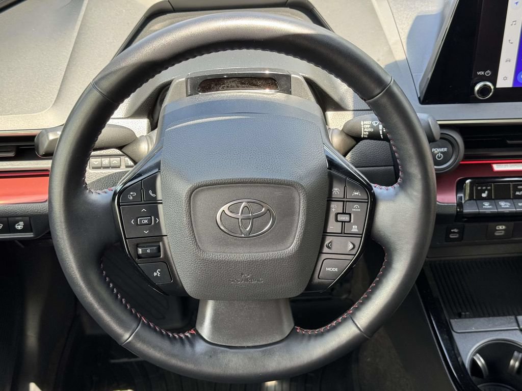 Used 2023 Toyota Prius Prime FWD image 11
