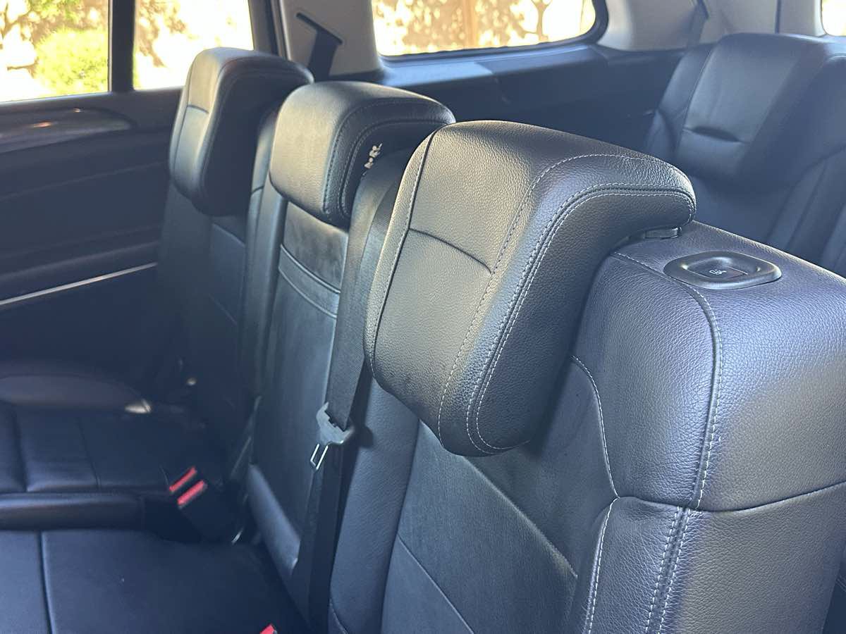 Used 2018 Mercedes-Benz GLS 550 4MATIC w/ Driver Assistance Package image 16