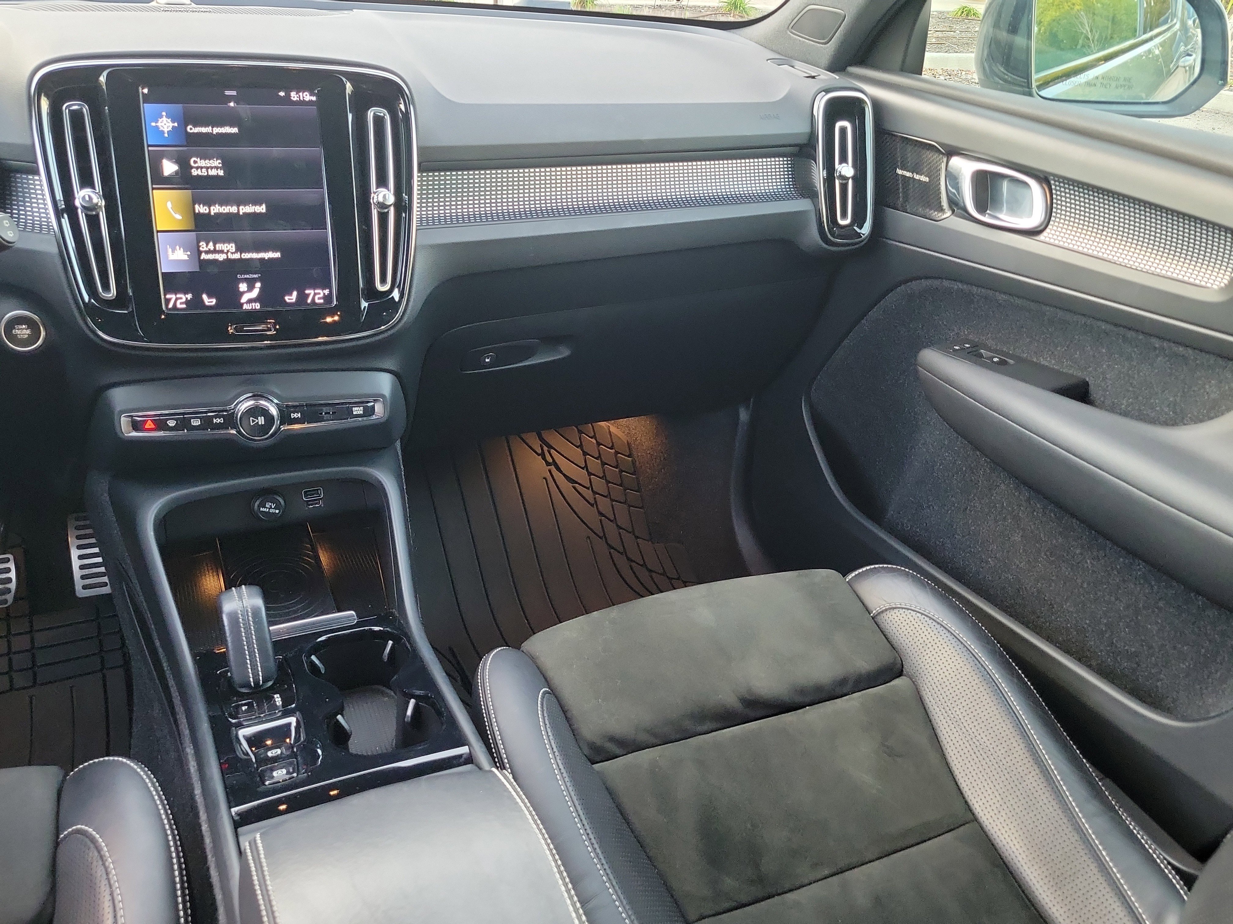 Used 2019 Volvo XC40 T5 R-Design image 21