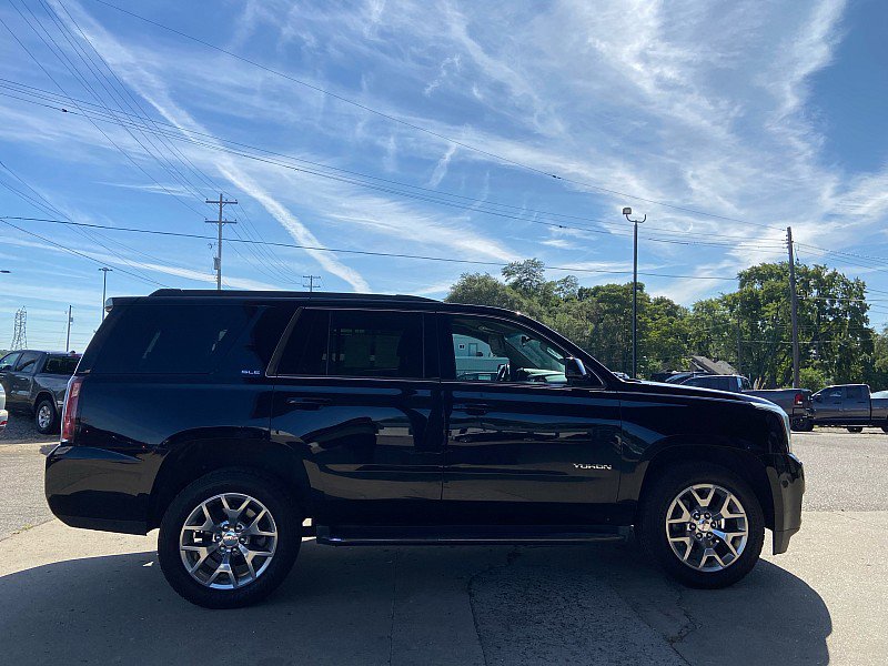 Used 2018 GMC Yukon SLE w/ SLE Value Package image 4