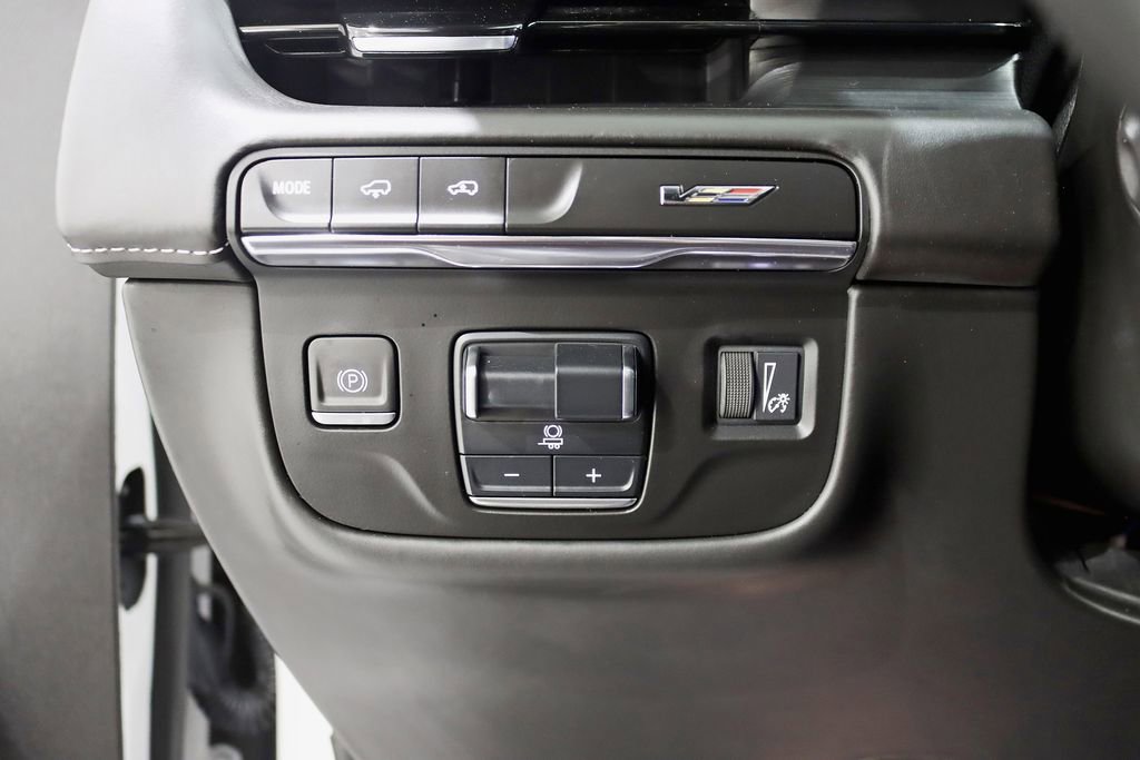 Used 2024 Cadillac Escalade V AWD/4WD image 16