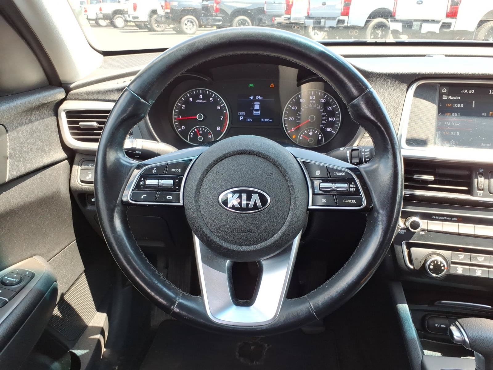 Used 2020 Kia Optima SE FWD image 23
