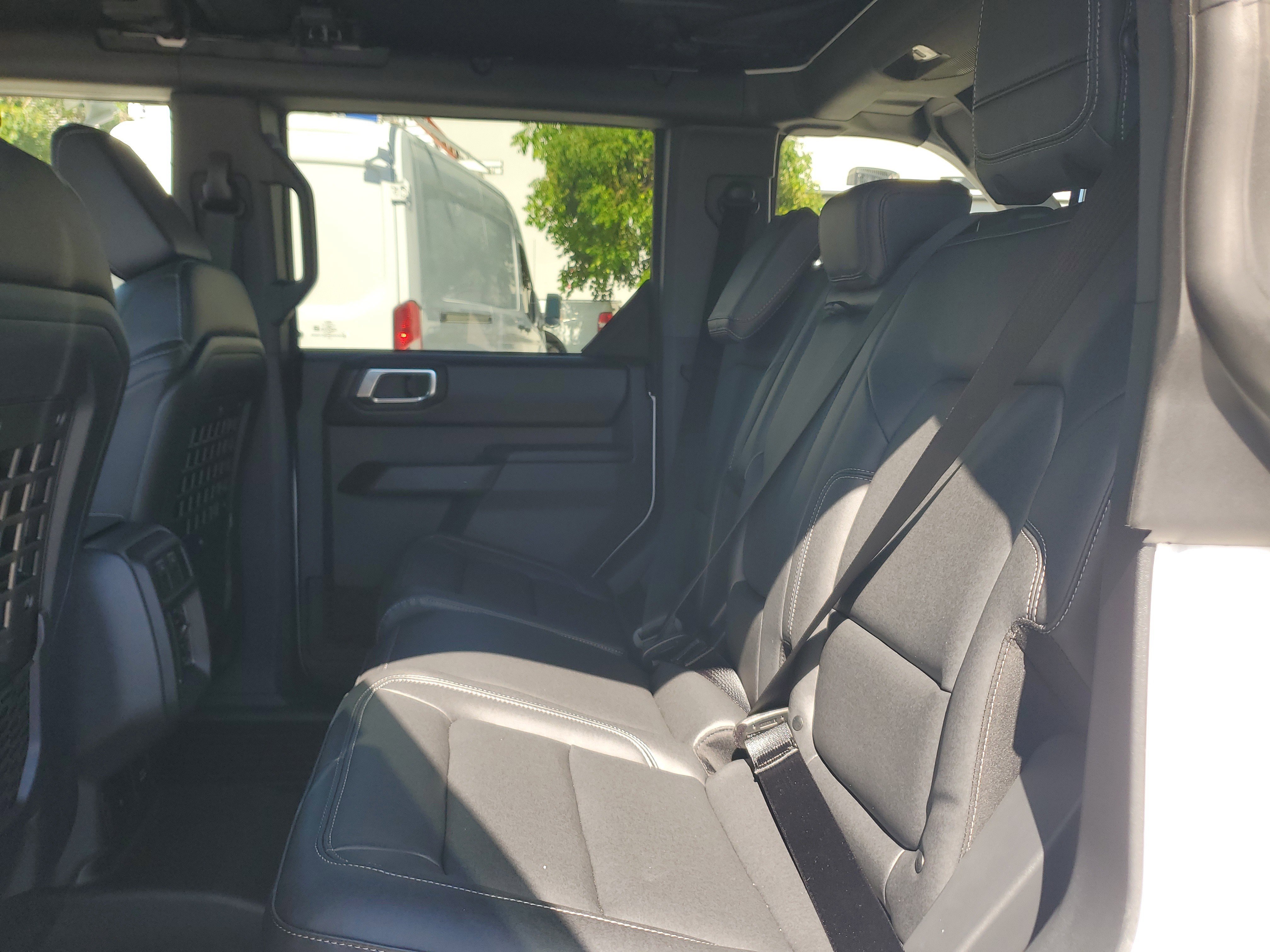 New 2025 Ford Bronco Badlands AWD/4WD image 11