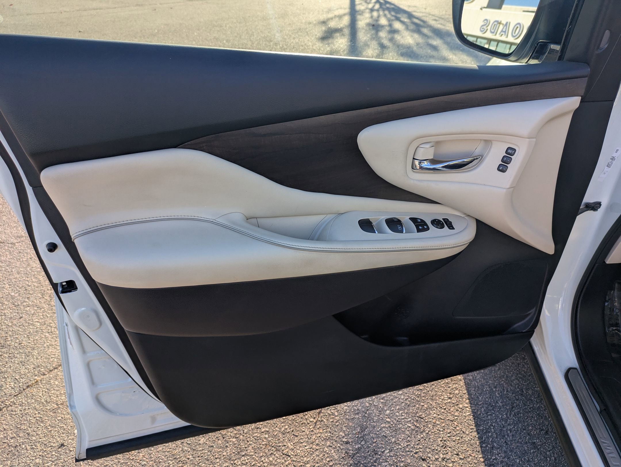 Used 2020 Nissan Murano Platinum image 12