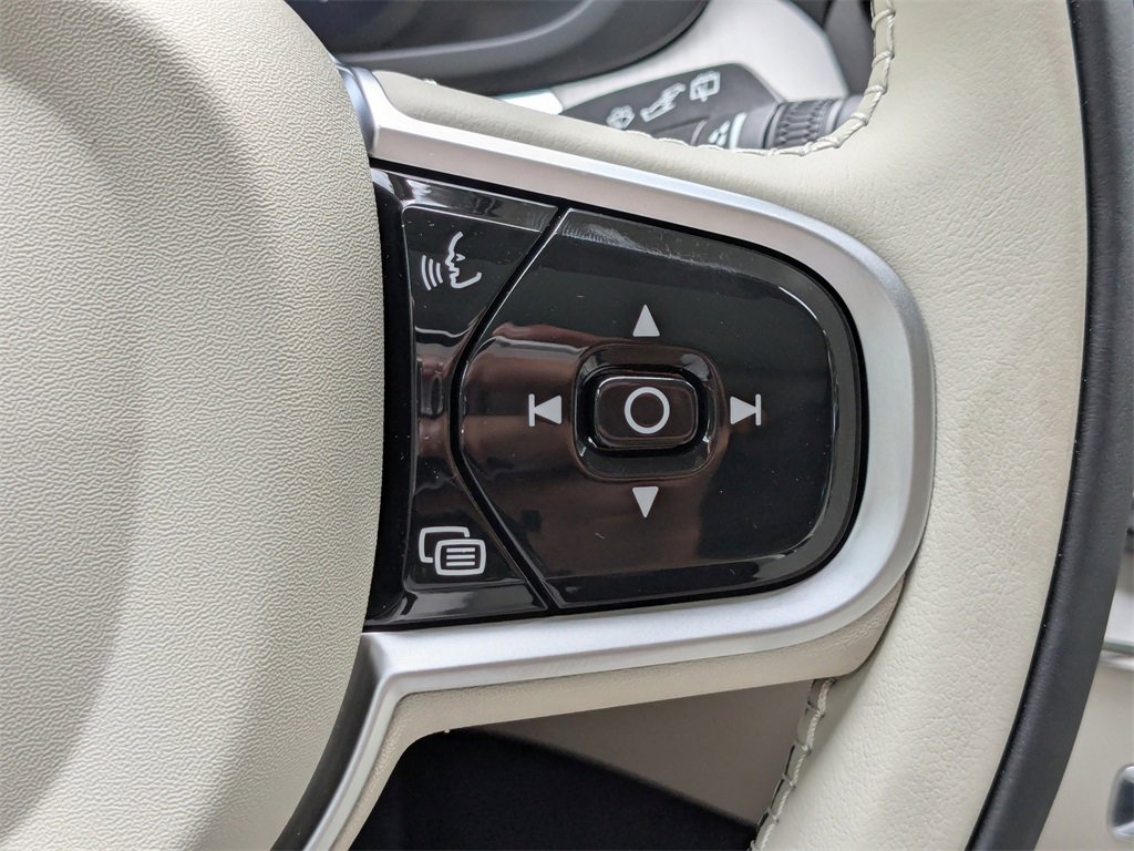 New 2026 Volvo XC60 T8 Ultra w/ Protection Package Premier image 29