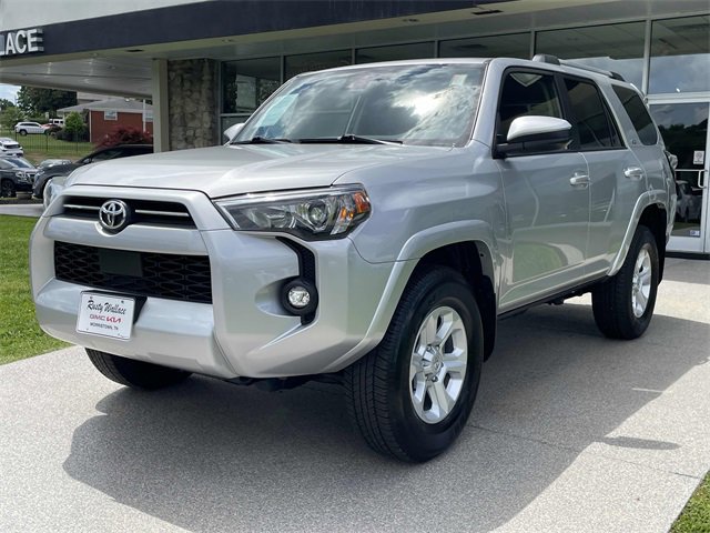 Used 2024 Toyota 4Runner SR5 image 5