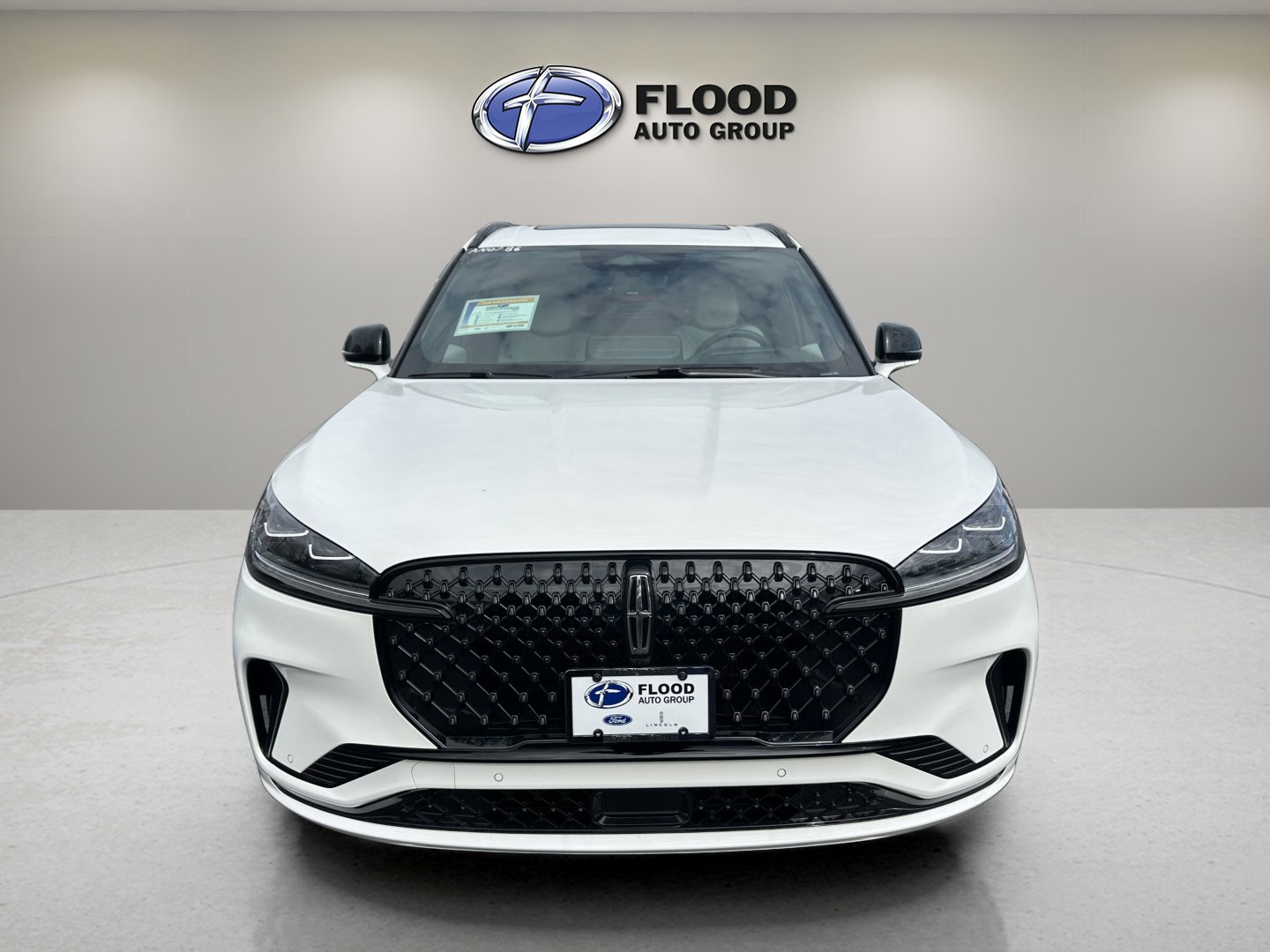 New 2026 Lincoln Aviator Black Label w/ Jet Appearance Package AWD/4WD image 2