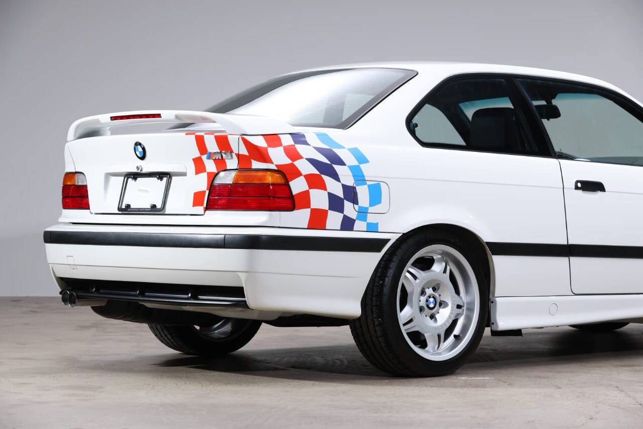 Used 1995 BMW M3 Coupe image 2