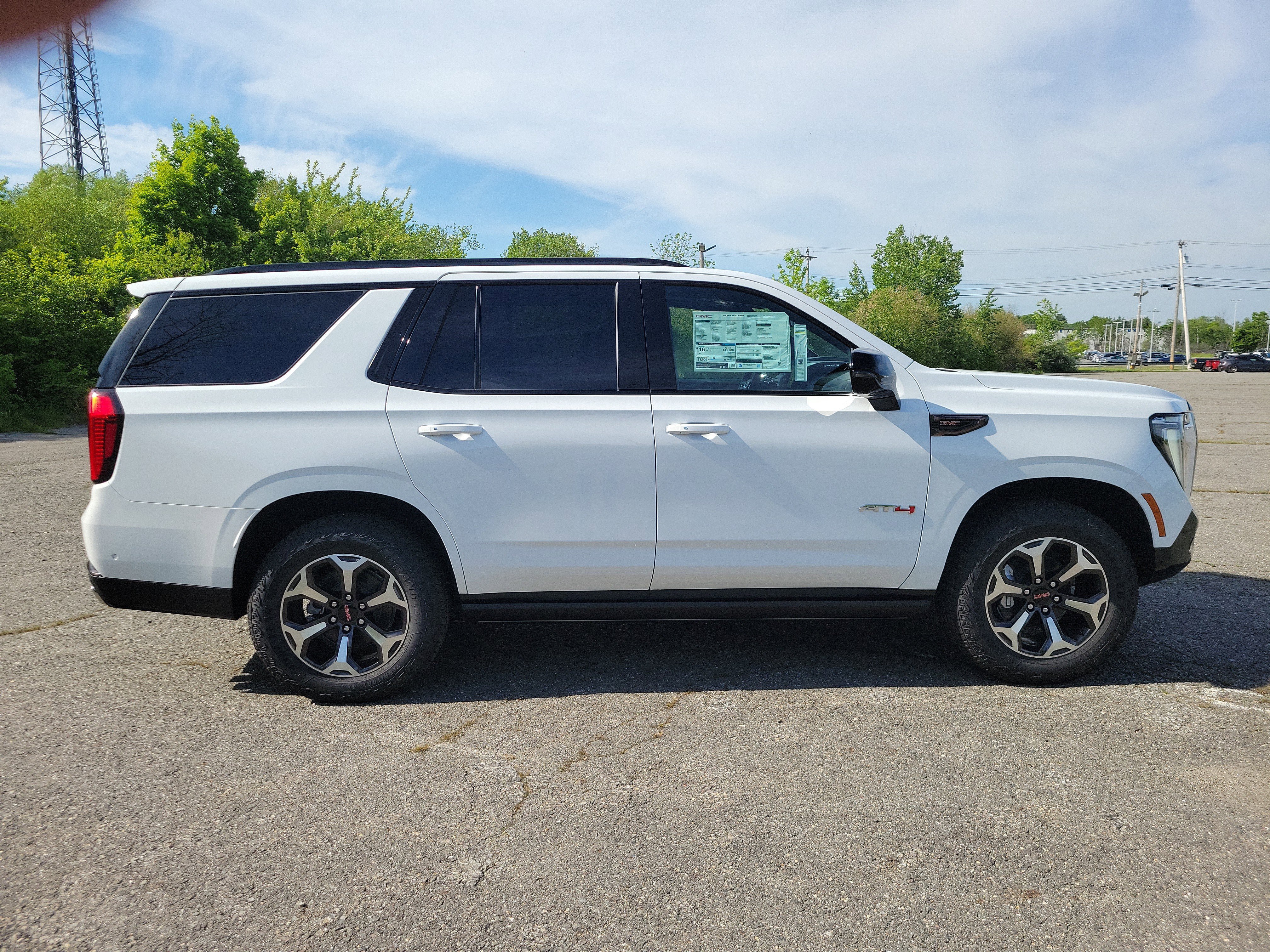 New 2026 GMC Yukon AT4 Ultimate w/ LPO, Floor Liner Package AWD/4WD image 8