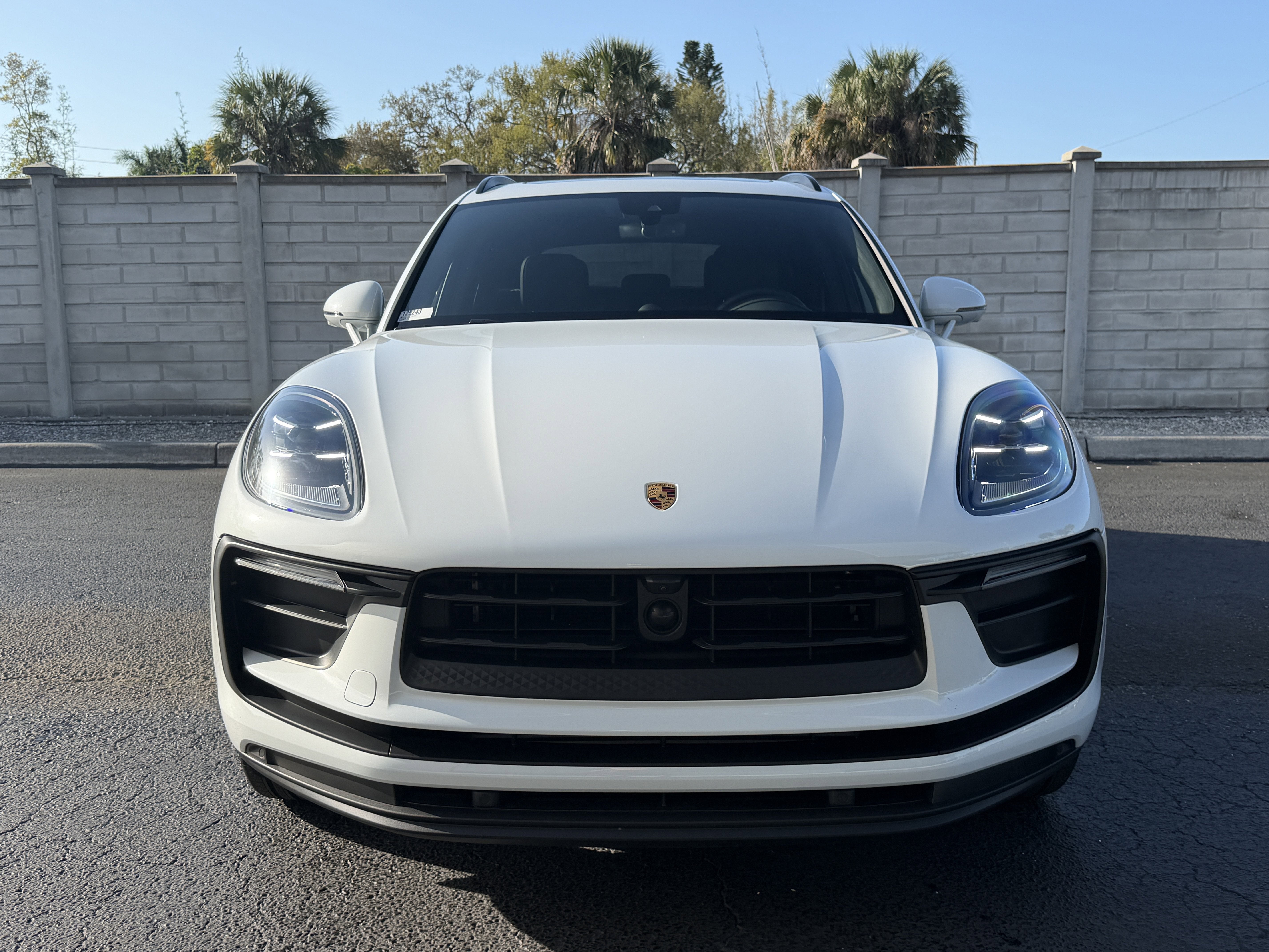 Used 2025 Porsche Macan image 11