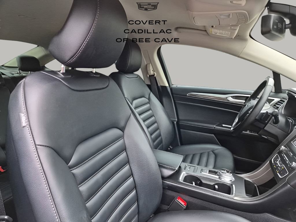 Used 2019 Ford Fusion SEL image 17