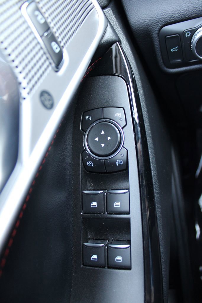 Used 2022 Ford Explorer ST-Line AWD/4WD image 26