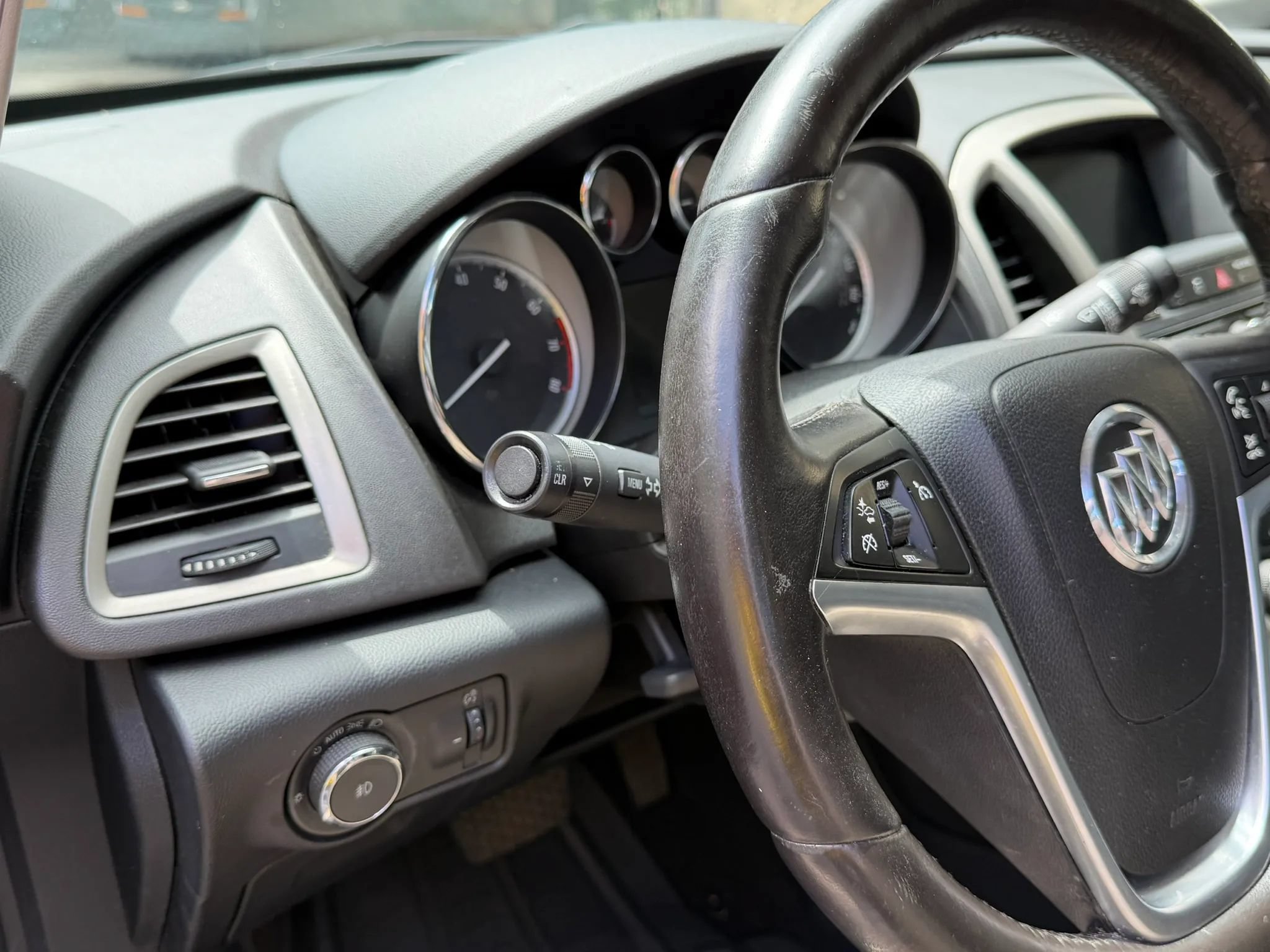 Used 2015 Buick Verano Leather FWD image 26