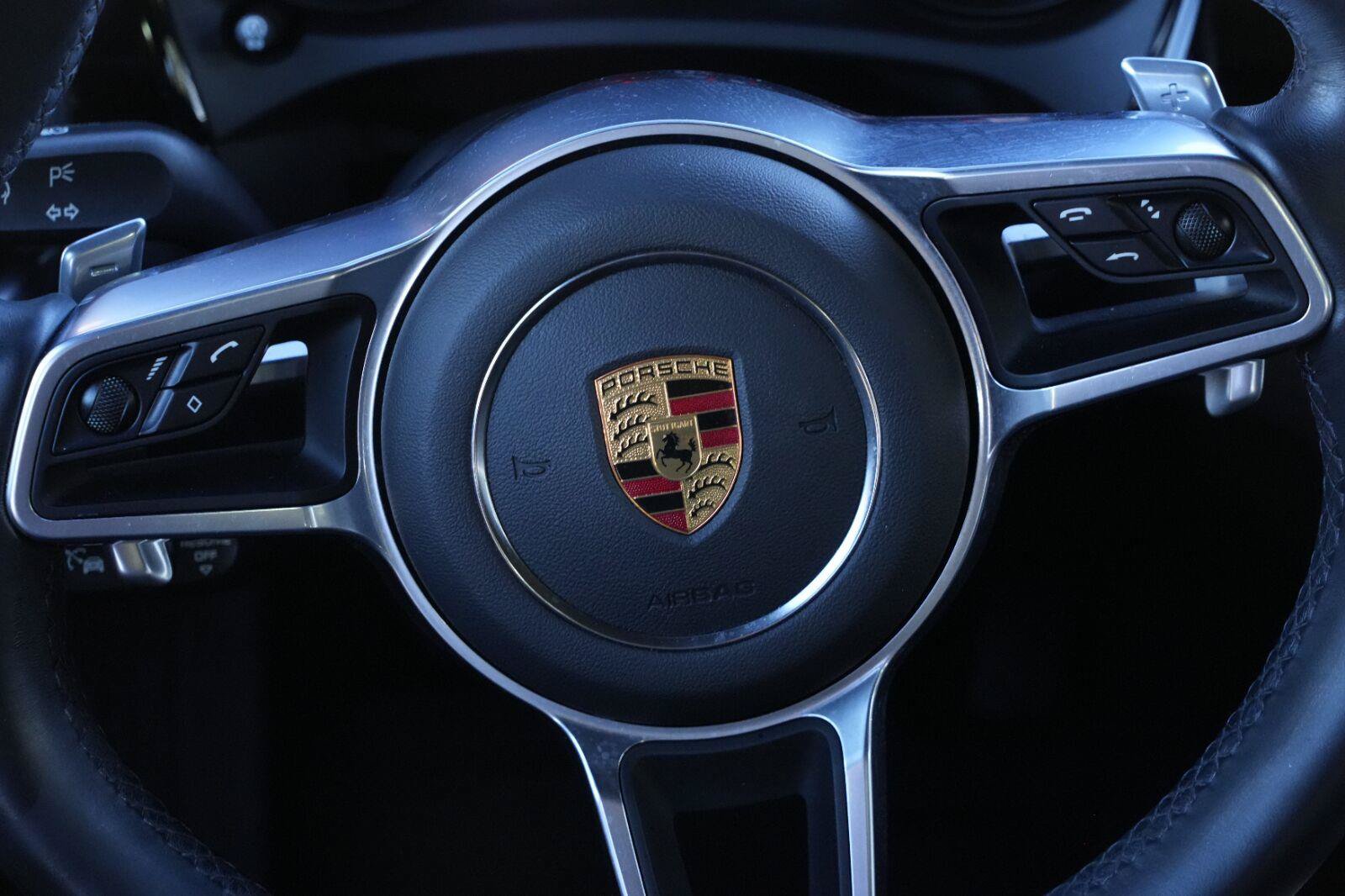 Used 2021 Porsche Macan AWD/4WD image 19