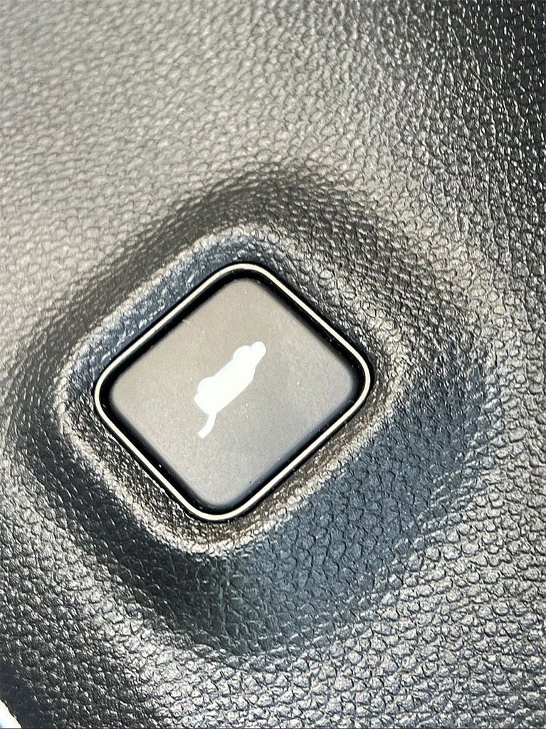 Used 2022 Acura MDX A-Spec image 22