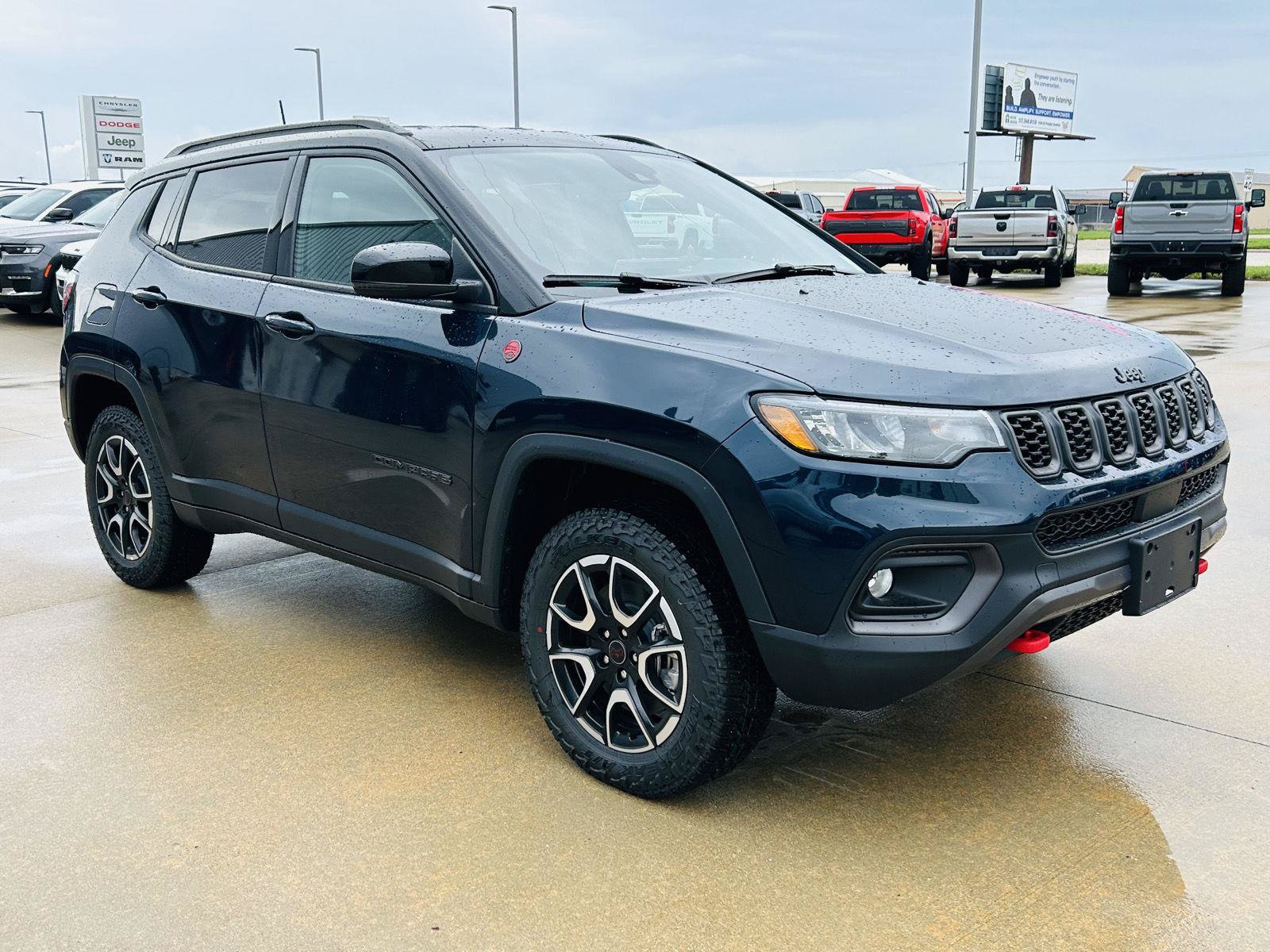 New 2026 Jeep Compass Trailhawk AWD/4WD image 2