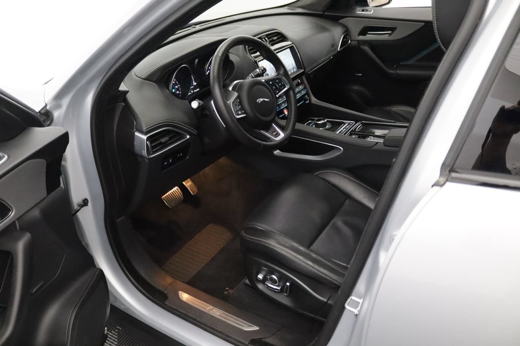Used 2020 Jaguar F-PACE S AWD/4WD image 21