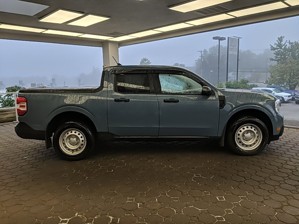 Certified 2022 Ford Maverick XL image 4