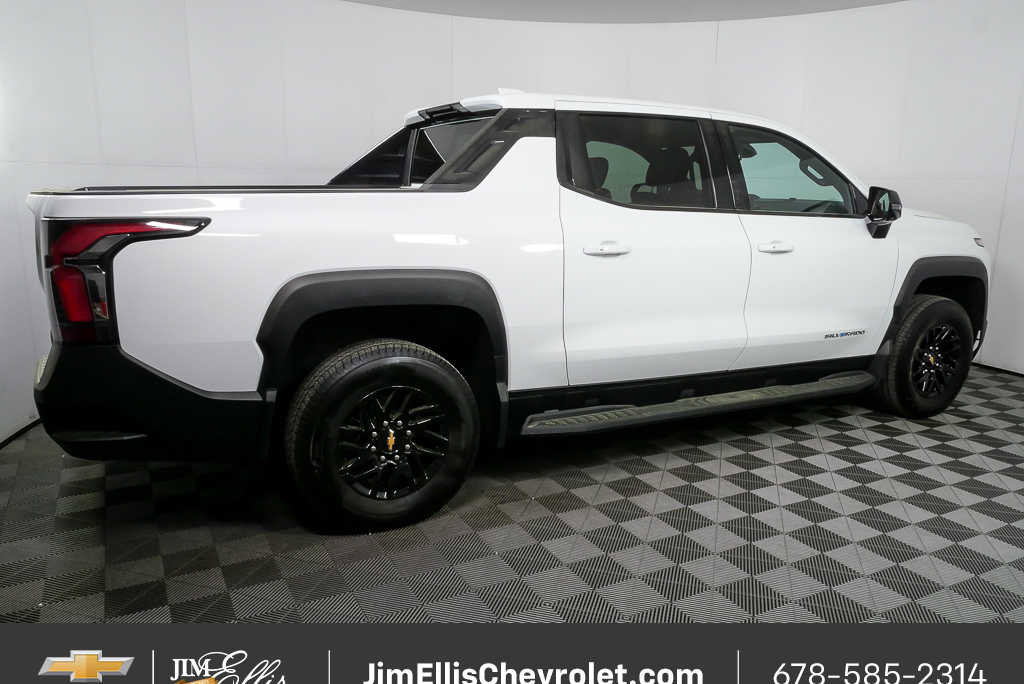 New 2025 Chevrolet Silverado EV LT image 2