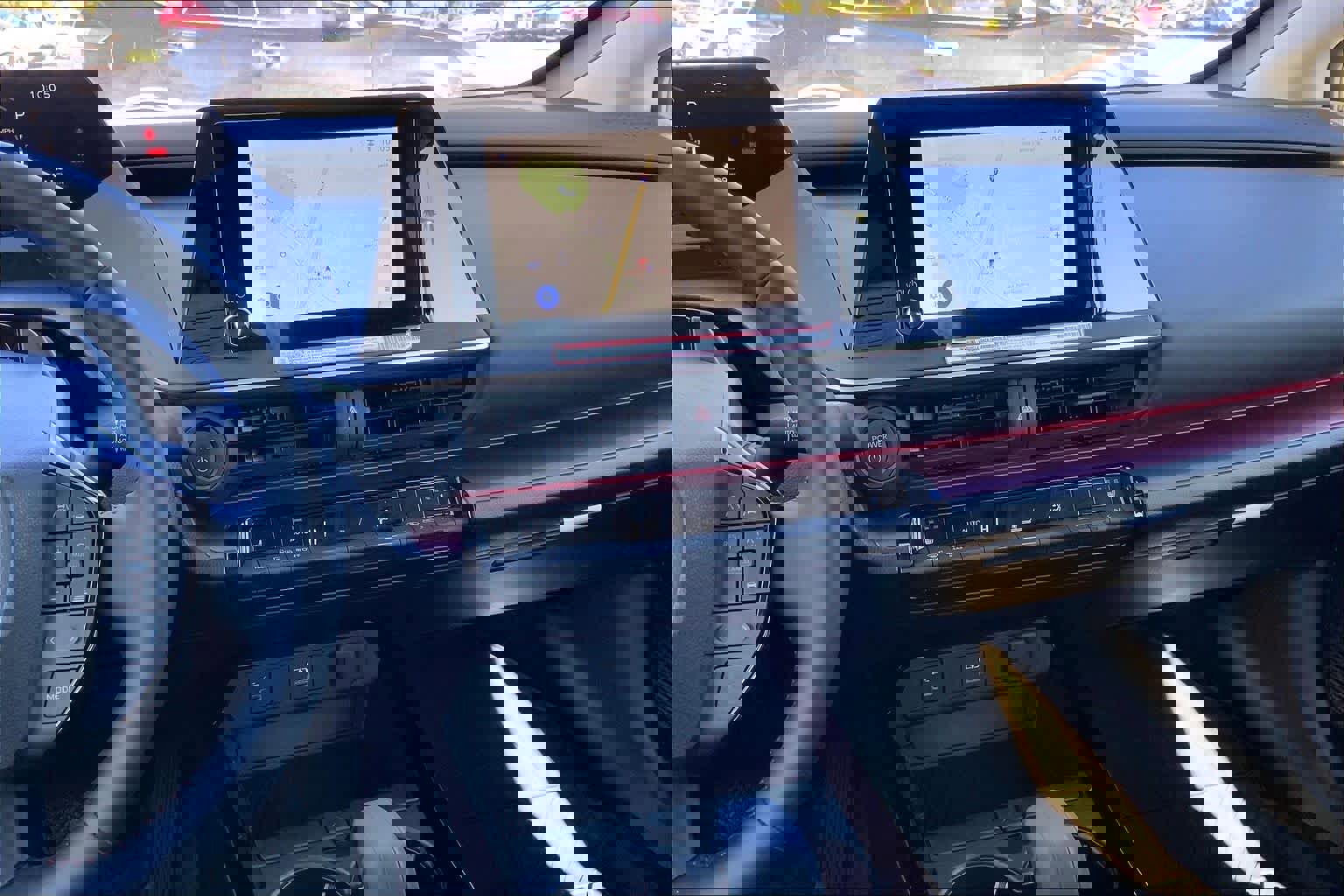 Used 2025 Toyota Prius Plug-In Hybrid image 7