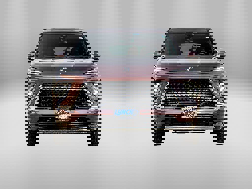 Used 2025 Buick Enclave Avenir w/ Trailering Package, 5000 lbs. image 5