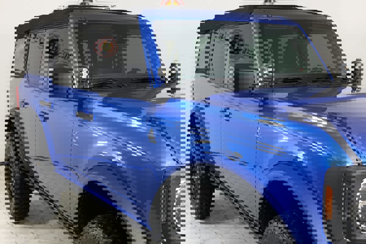 Used 2022 Ford Bronco Black Diamond image 38